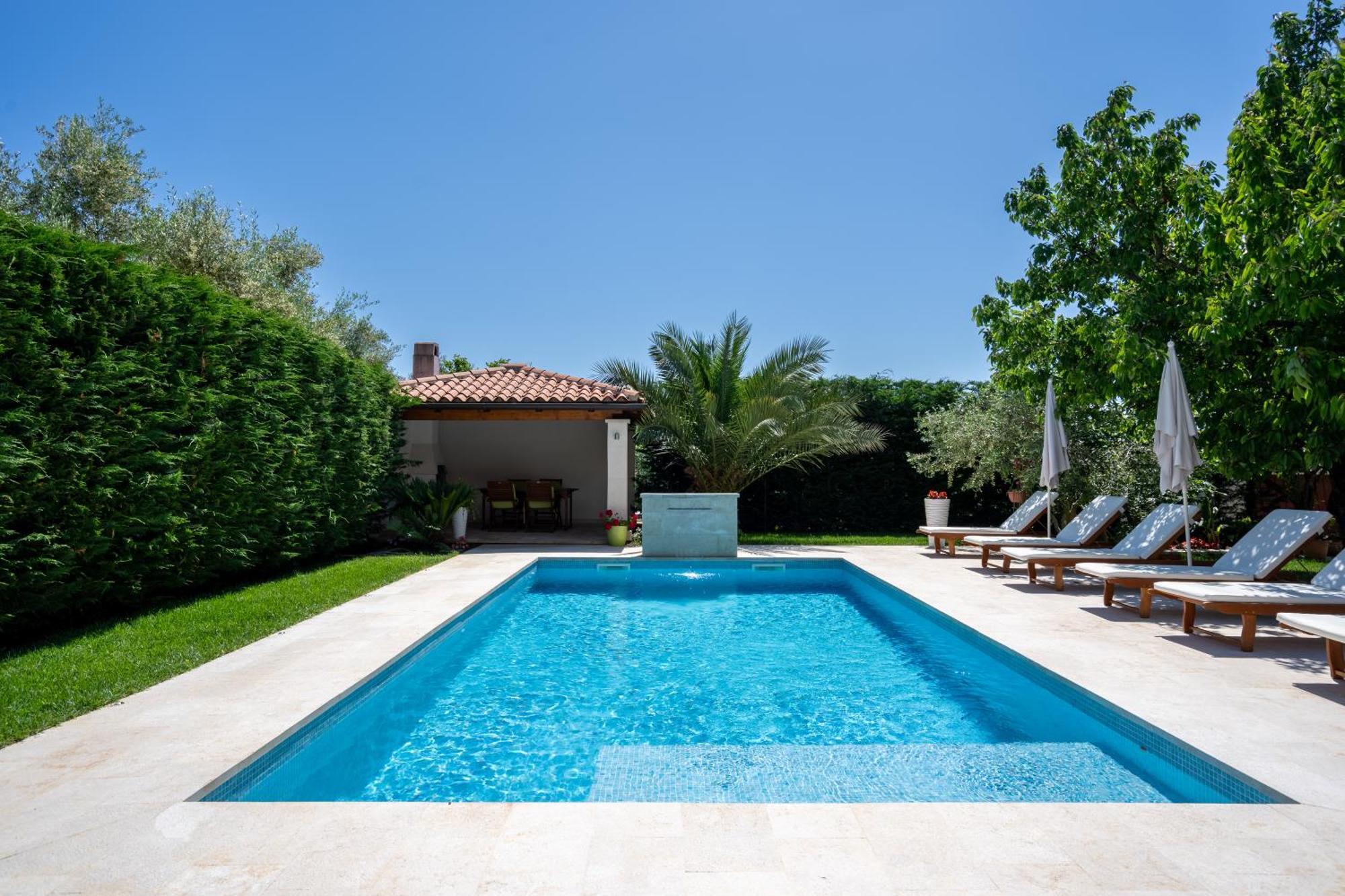 Apartments Maras Porec Bagian luar foto