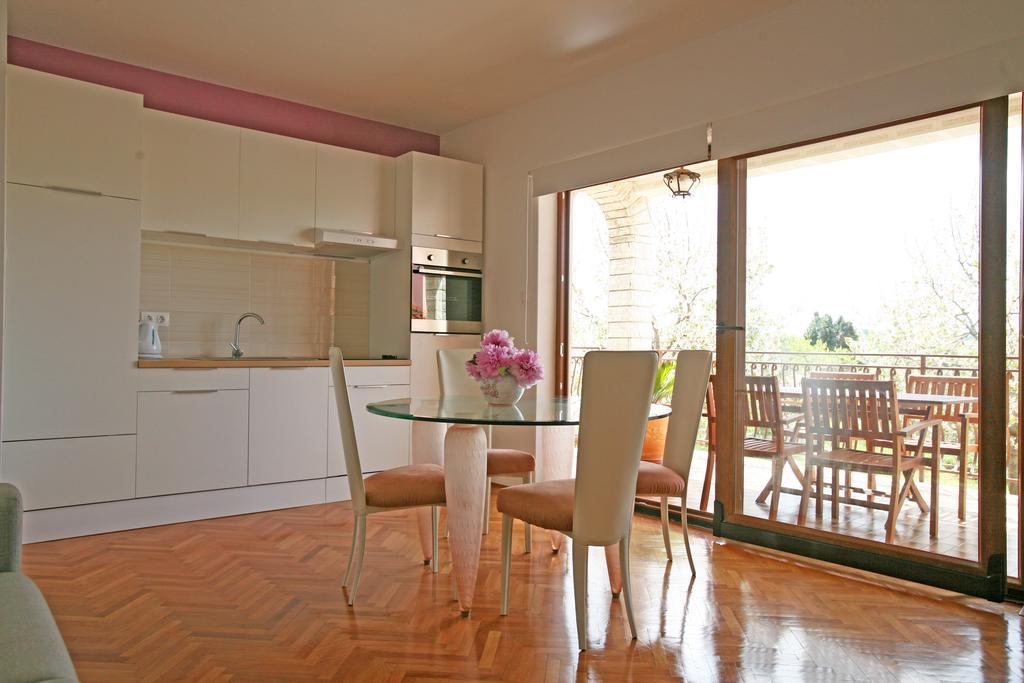 Apartments Maras Porec Ruang foto